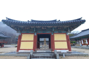 포항 보경사 천왕문 ‘보물’ 되다