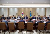 윤석열 대통령, 중동 사태에 따른 긴급 경제·안보 회의 개최