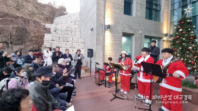 검단동, 지역사회가 함께 만든 ‘2025 트리 점등식’